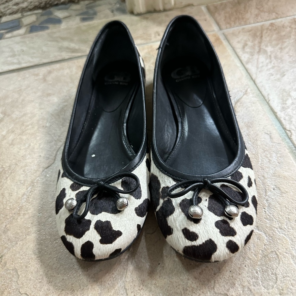 Gianni Bini flats